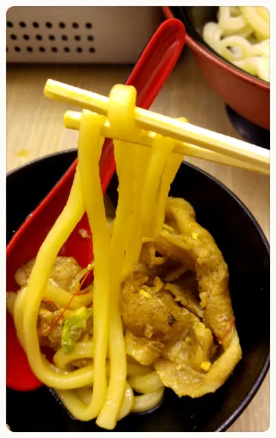 烏冬可以吸收甜湯的精華