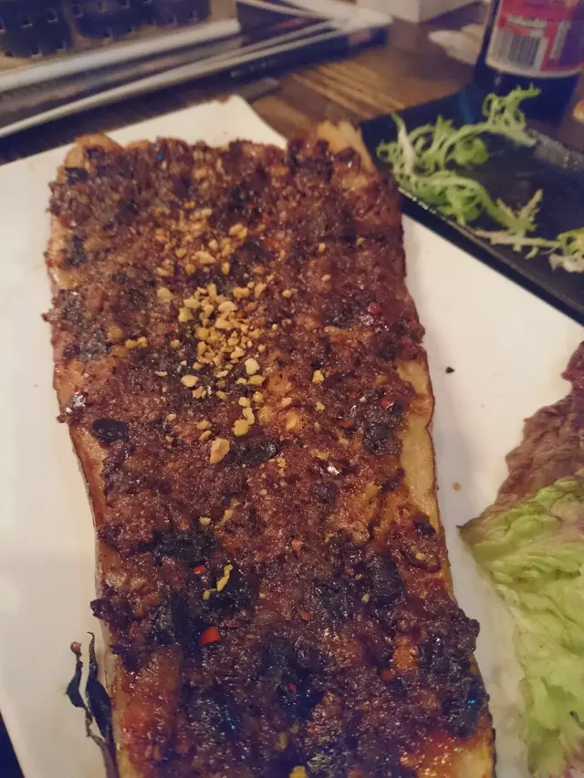 黃金蒜容燒原條茄子