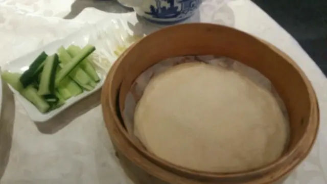 薄餅皮是原個蒸籠上枱,夠薄身,相當不錯。