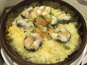 蒜蓉大白鱔蒸飯