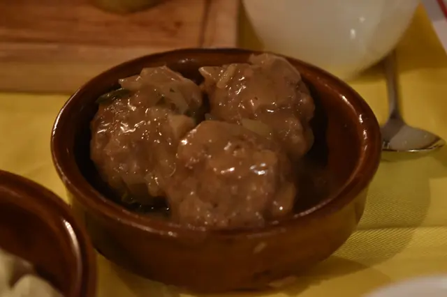 Hunter's style Iberico pork meatballs
