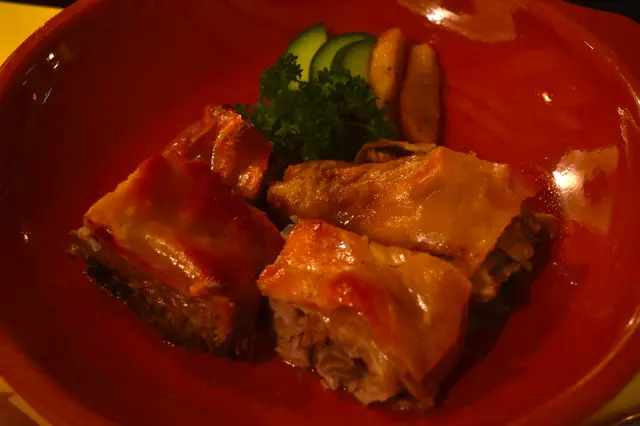 3 hours slow roasted suckling pig with sauteed rustic apple