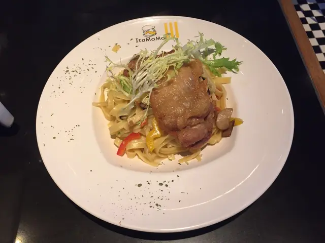 牛肝菌汁燴闊條麵伴香草雞扒