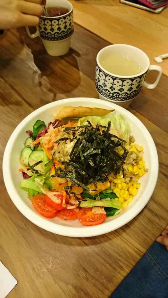 和風絹豆腐藜麥南瓜菜沙律