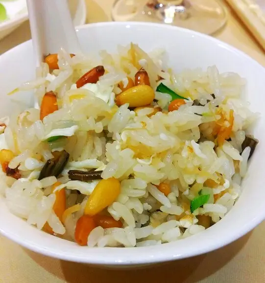 野米松子炒飯