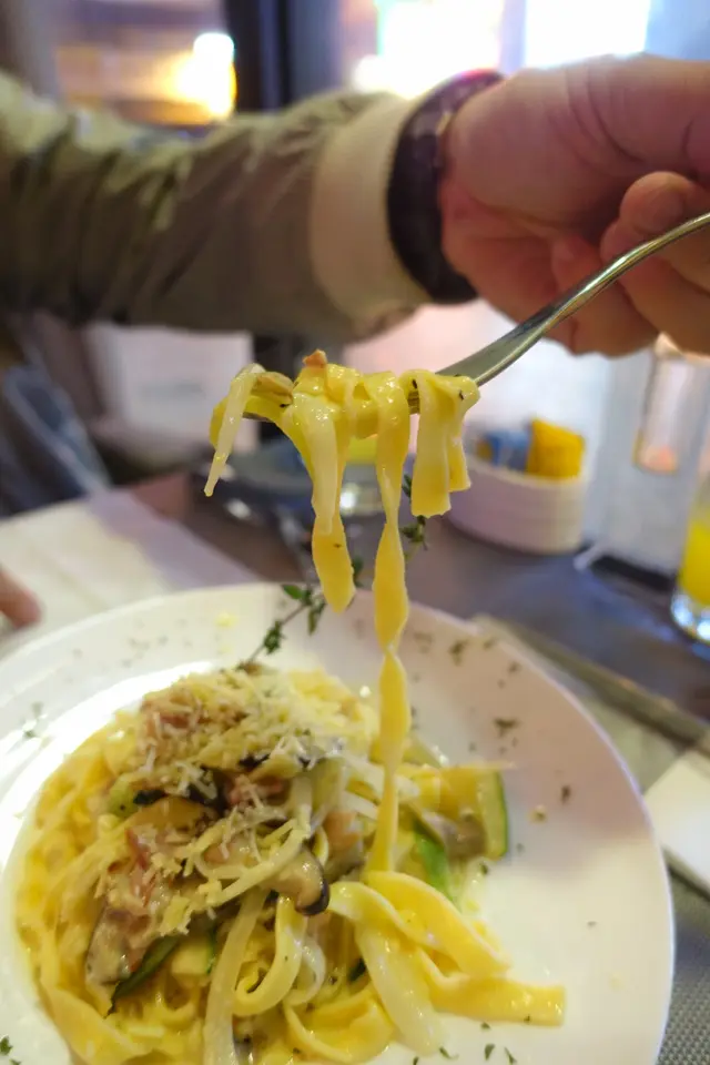 闊條麵是店方誠意之作，軟硬適中，份量也不少！