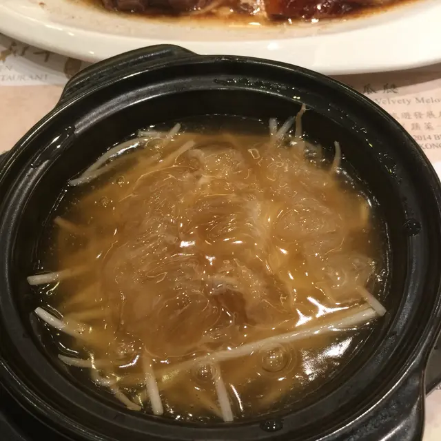 高湯用料足但翅身一般般