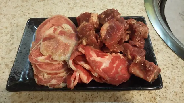 牛脷, 牛展及黑椒牛柳粒