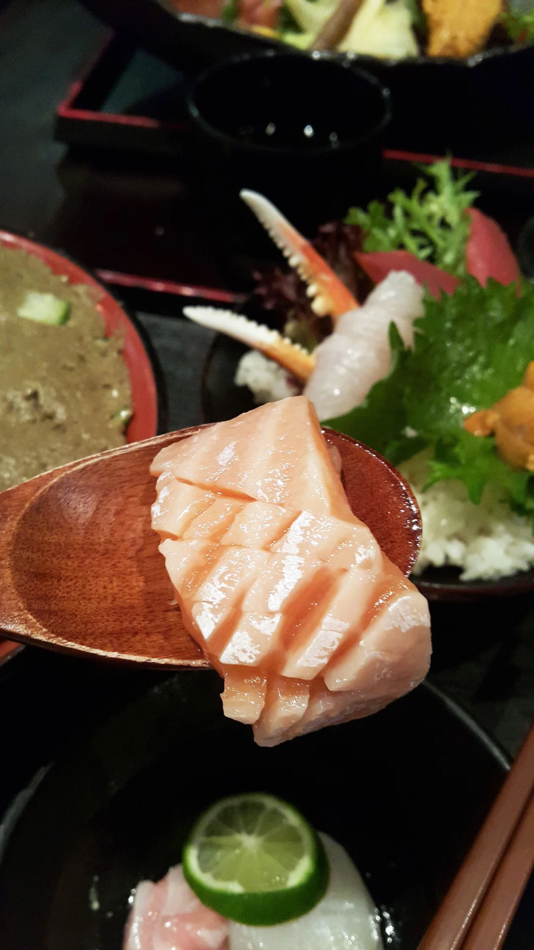 刺身大滿足~兩層魚生飯