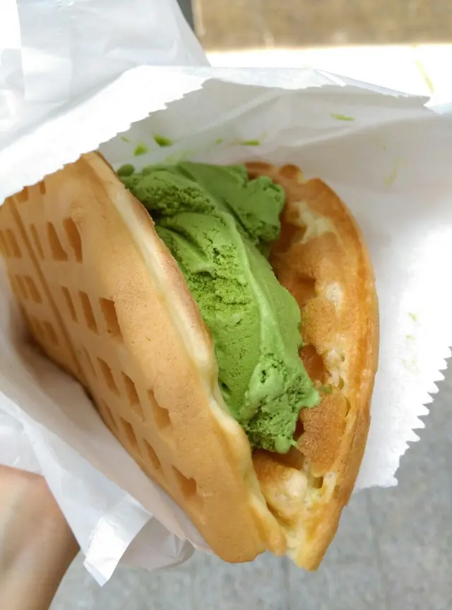 綠茶雪糕格仔餅