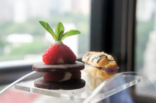 君度忌廉紅莓朱古力脆餅