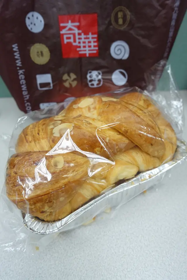 一層一層的千層質感,質感鬆軟,牛油飄香!