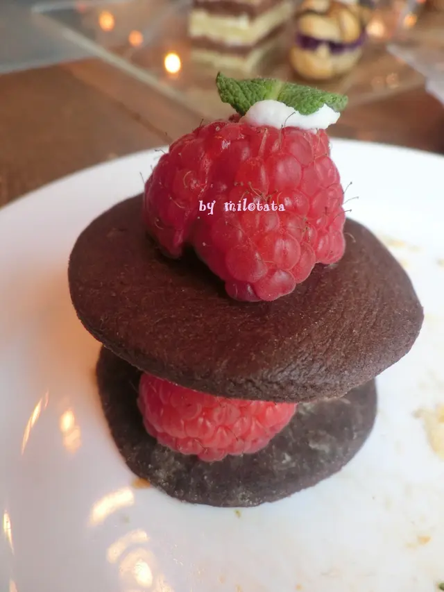 君度忌廉紅莓朱古力脆餅