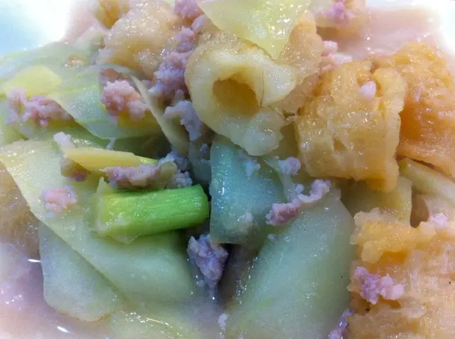 魚湯浸肉碎魚肚青瓜