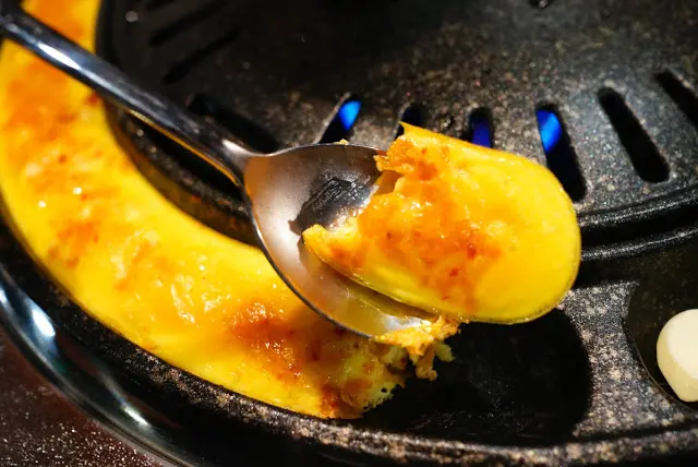 沒有加上泡菜的烤蛋, 同樣是烤得香口滿有蛋味