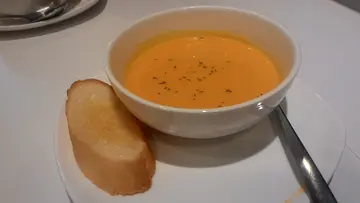 餐湯及牛油法包