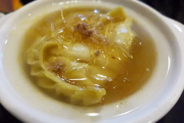 高湯魚翅灌湯餃