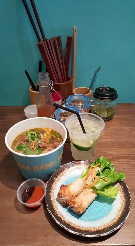 my set, pho + 春rolls + limes soda