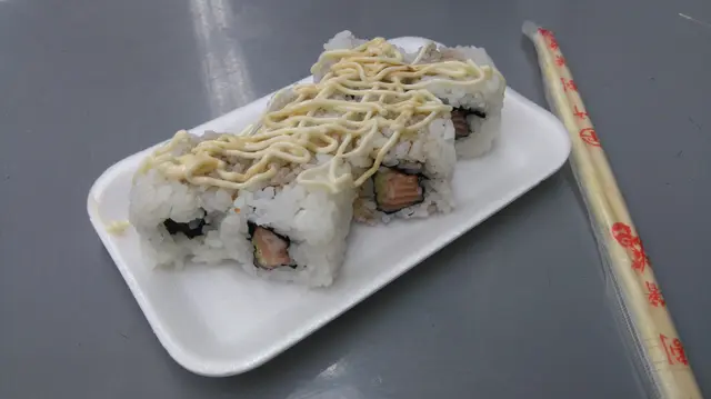 普通, 味道唔特出, 加左D好小氣既青瓜, 食落感覺有少少清脆口感