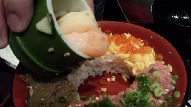 極上二段丼~溫泉蛋