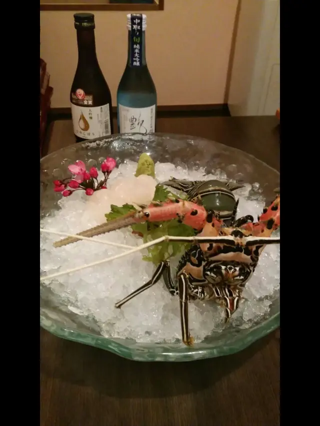 活造小龍蝦刺身