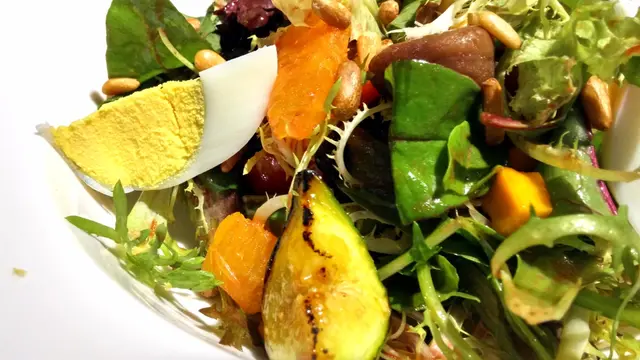 THE STADIUM SALAD 特式球迷沙律