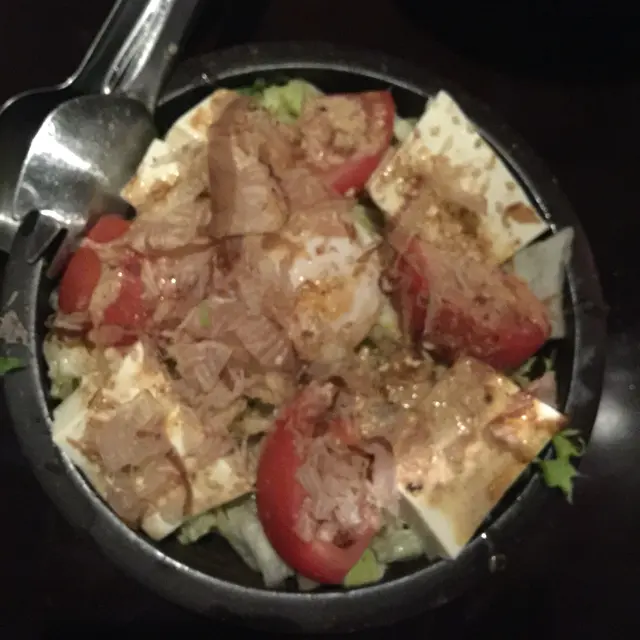 溫泉蛋嫩豆腐沙律