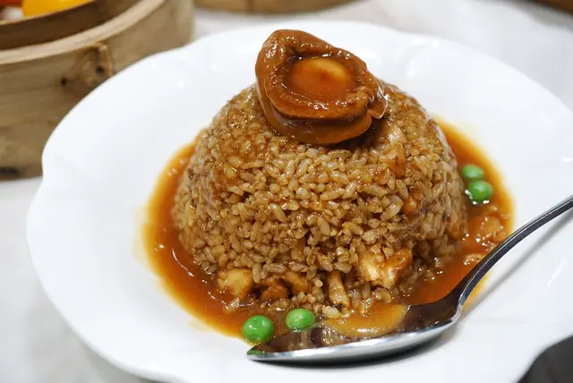 黑松鮑飯