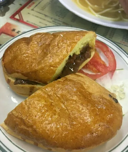 軟硬沙爹牛肉包