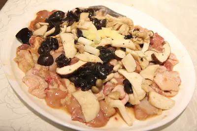 野菌雲耳蒸新鮮雞
