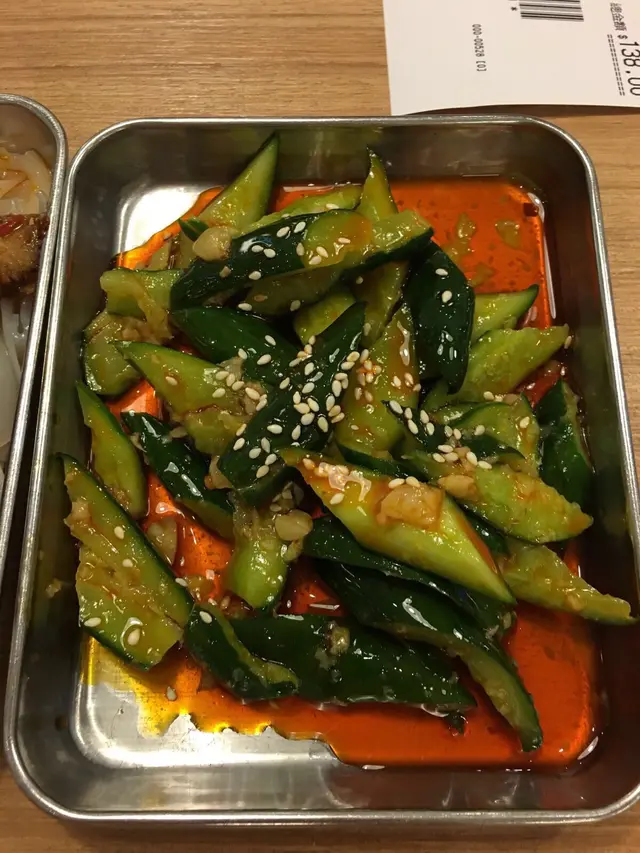 紅油青瓜也很脆口，味道較清淡，又夠冰凍！