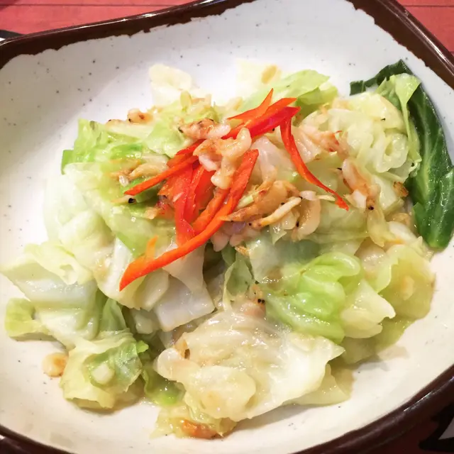 櫻花蝦炒高麗菜