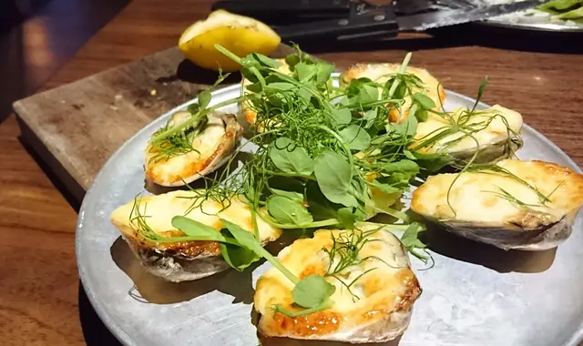 味噌蛋黃醬焗蜆