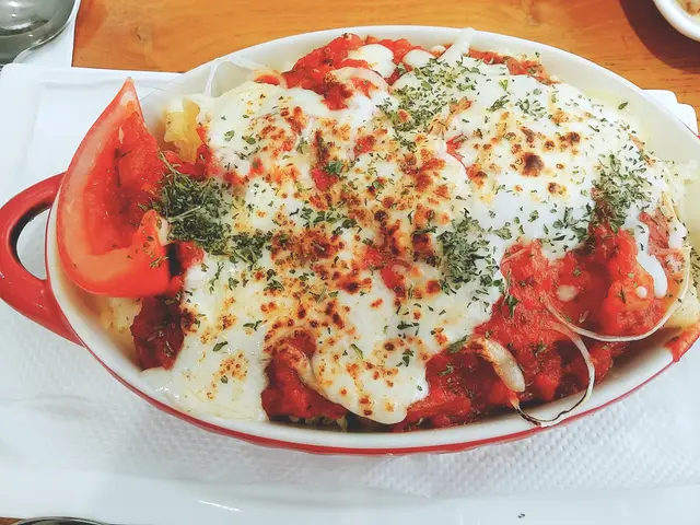 除了飯還沒有徹底煮熟,其他都很好。