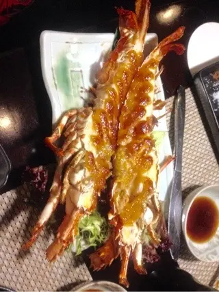 龍蝦新鮮,肉質有彈力