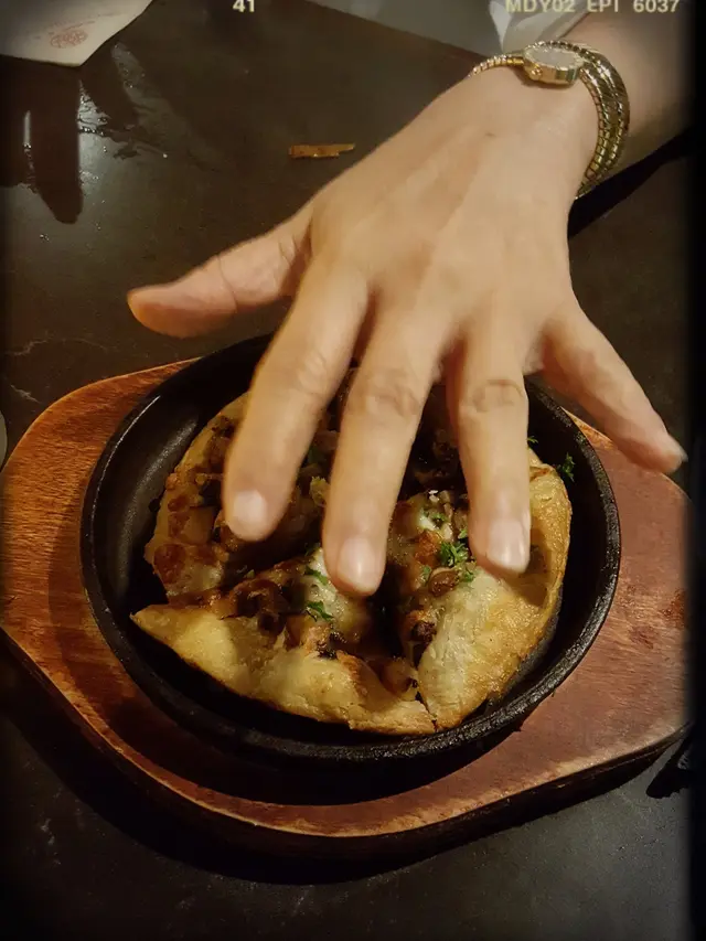 松露芝士批（$78）