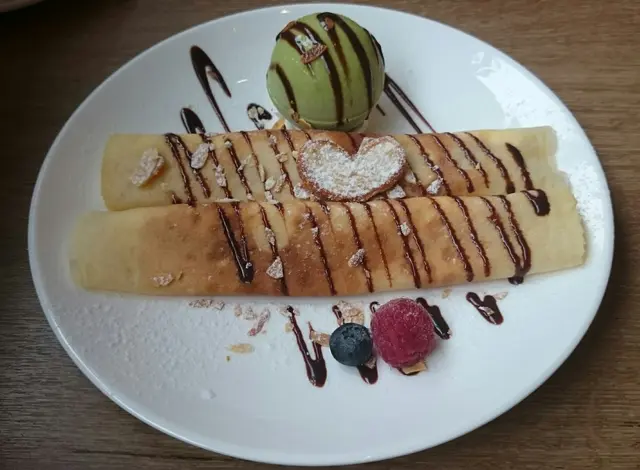 香蕉法式班戟配綠茶雪糕