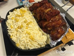 Melty&#160; cheese&#160; with&#160; ribs~~~ - 大角咀的Cup Bop Korean Restaurant
