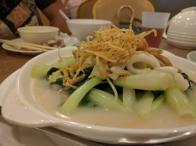魚湯海味浸白菜仔
