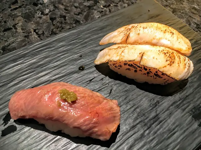 火炙柚子胡椒和牛壽司