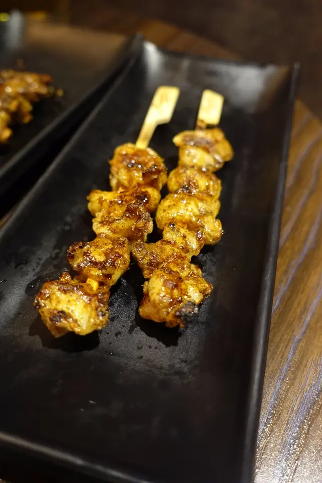 燒雞軟骨香脆可口，不論佐酒抑或配上凍飲也一流！