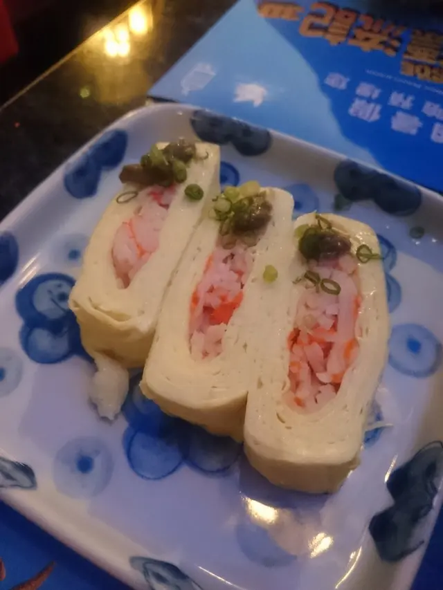 蟹膏得一點, 入面是蟹柳有夠騙人的