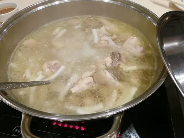 椰子雞煲湯祗