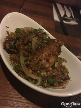 牛油雞翼 - 灣仔的新泰東南亞餐廳
