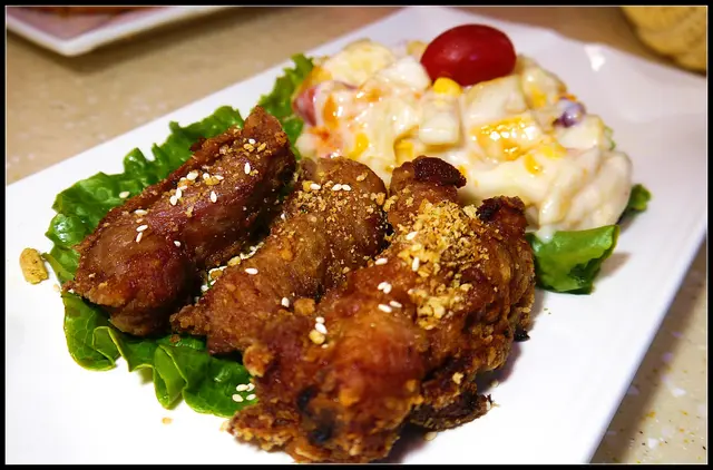 蒜香一字骨沙律