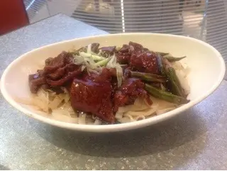 羅麥汁牛河