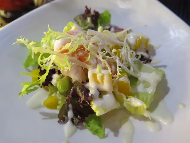 乳酪芒果雜菜沙律配大蝦