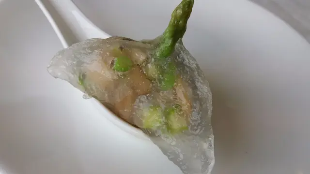 鮮菇露筍餃