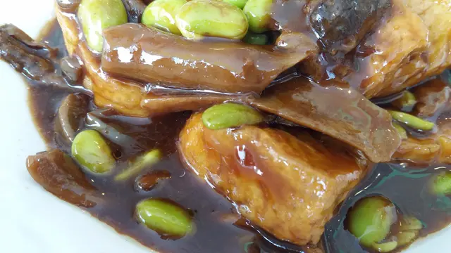 牛肝菌燜豆腐