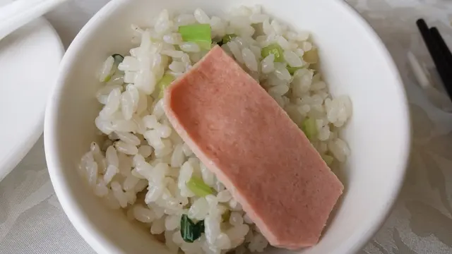 砂鍋鹹肉菜飯